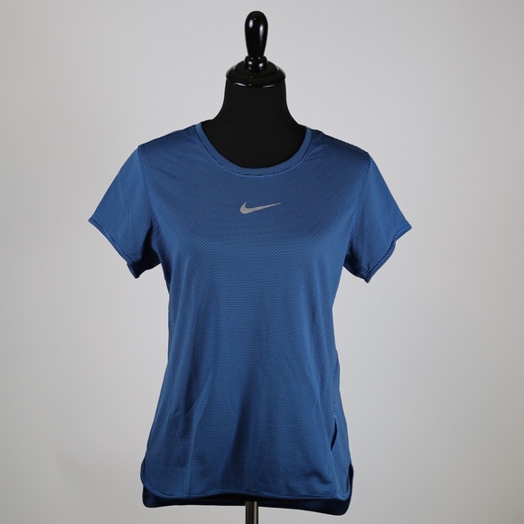 Nike AeroReact Women's Running Top - Picture 2 of 5
